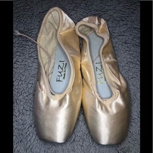 Fuzi 3/4 soft shank width A. EU38.5/US8.5